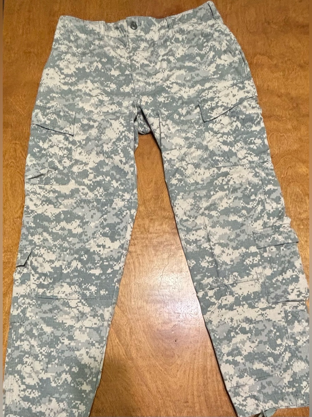 Men's Army Combat Uniform Pants in Digital Camouflage Olive color EUC